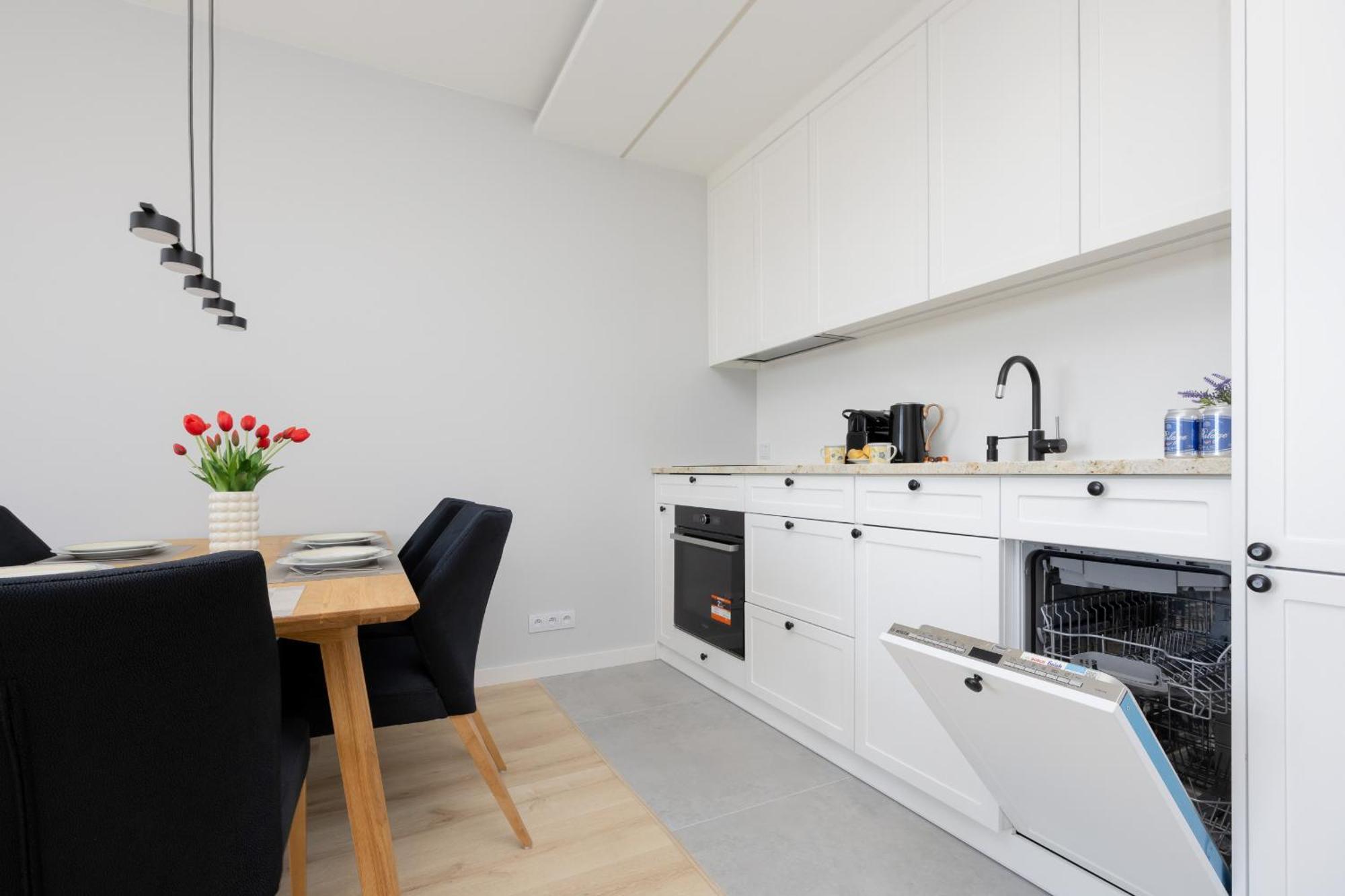 Apartament Stacja Wola Nowoczesny Z Balkonem I Parkingiem By Renters